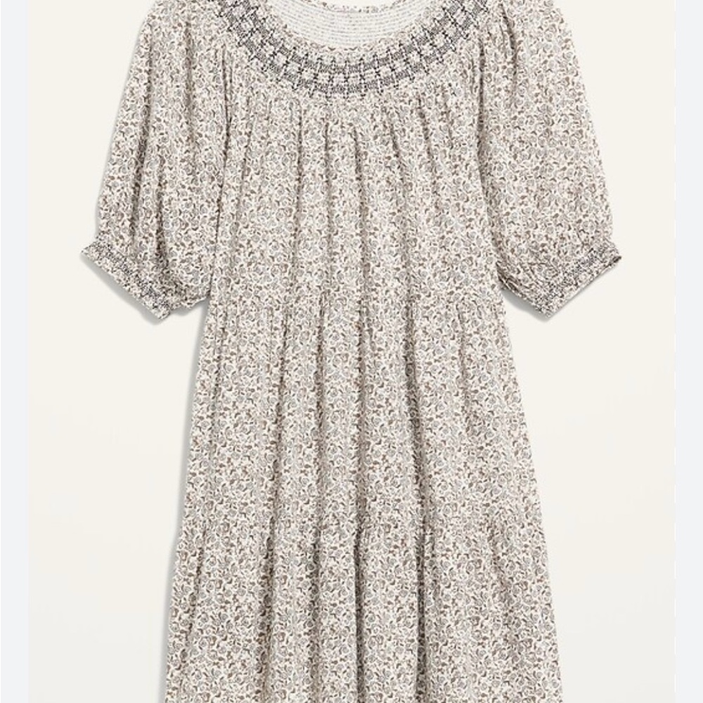 Old Navy women’s‎ large puff sleeve smocked midi swing dress - Picture 2 of 11